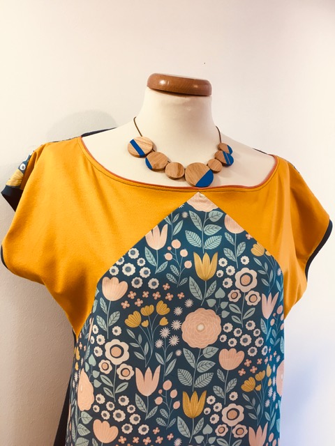 creation artisanale bijoux naturels lyon boutique createurs bijoux bois collier gourmandise bleu roivêtements