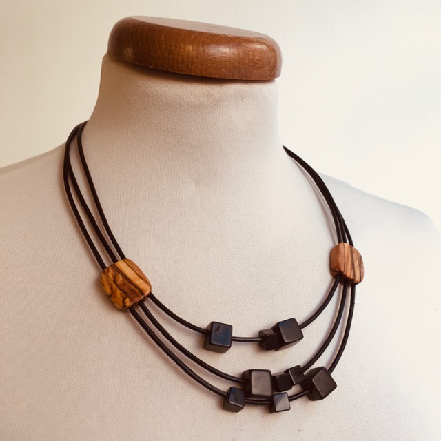 collier bois olivier ivoire végétal noir Rootsabaga bijouterie fantaisie