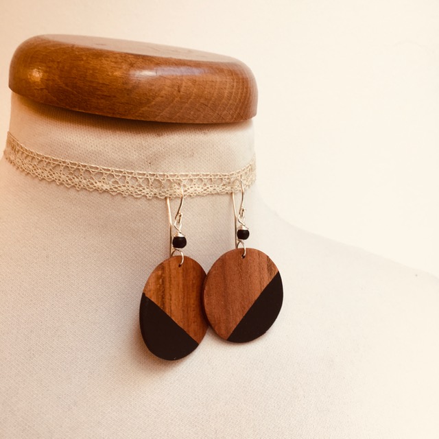 boucles d'oreilles bois grand rond prunier noir Rootsabaga bijou fantaisie