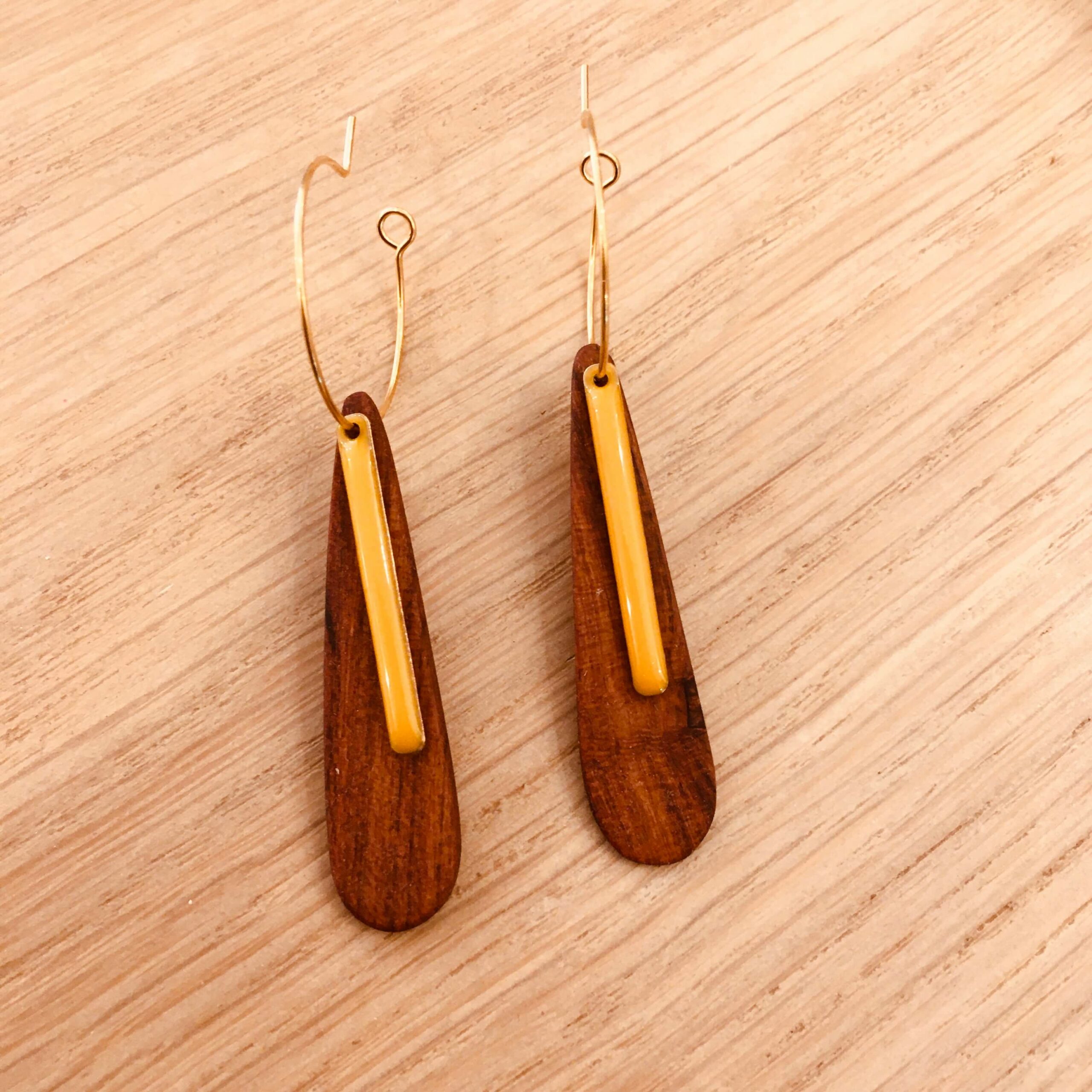 Créoles lamelle jaune bijou bois artisanal Rootsabaga