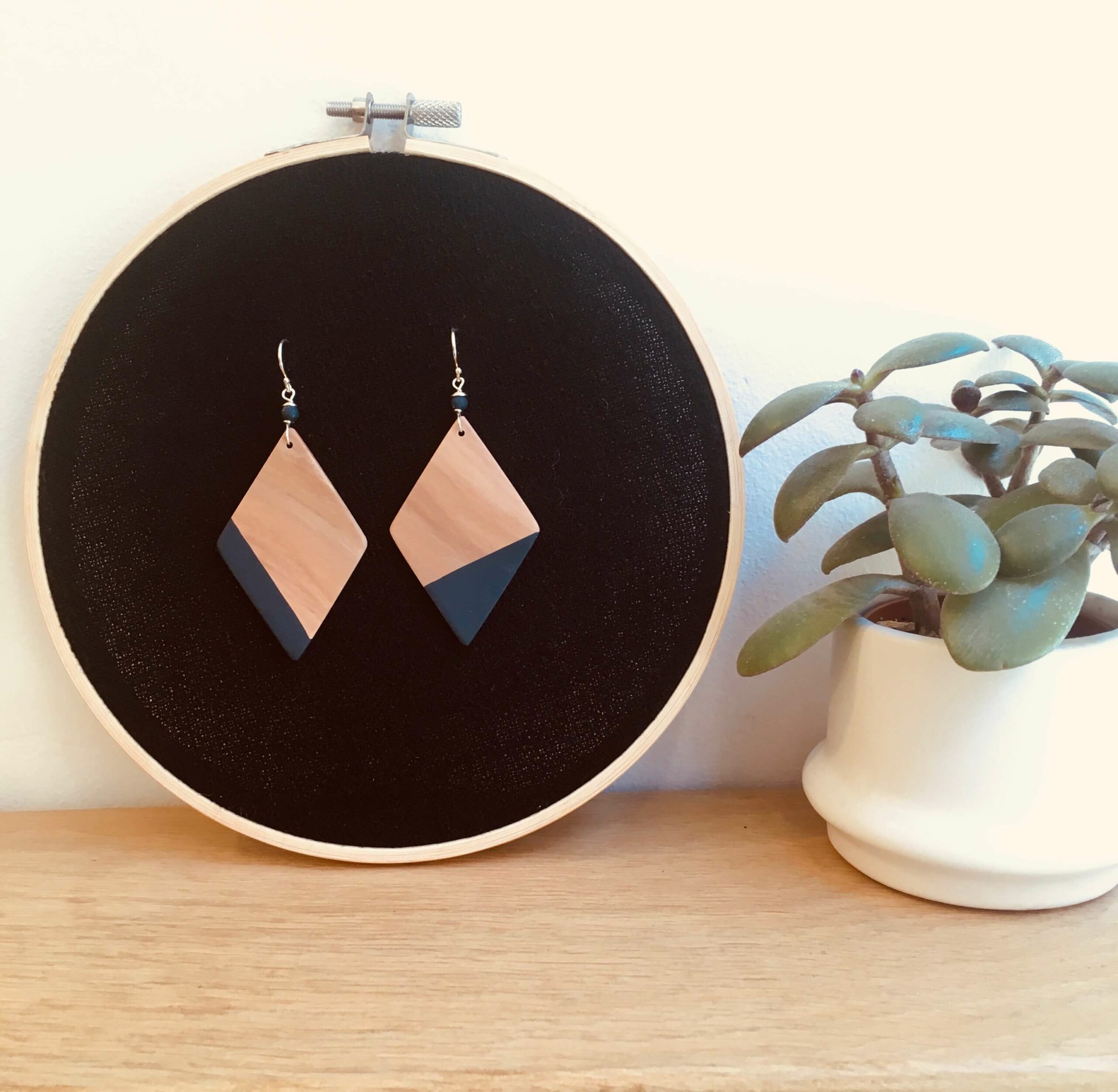 boucles d'oreilles bois géant losange Rootsabaga bleu marine